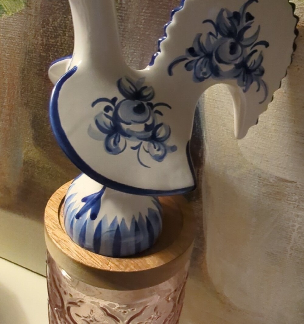 Portugal 79 Vintage Blue and White Ceramic Rooster Figurine - Picture 4 of 9